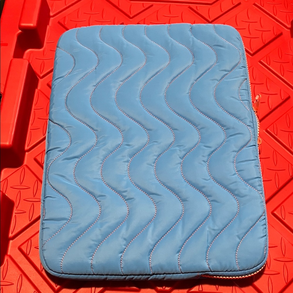 heyday Light Blue Quilted Tablet Sleeve